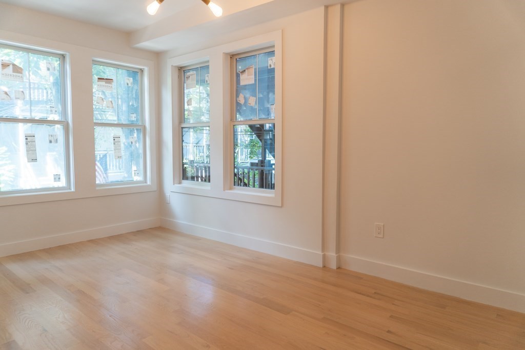 3 bed, 1 bath apartment for rent at 280 Chelsea St Unit 2, East Boston — photo 8 of 12