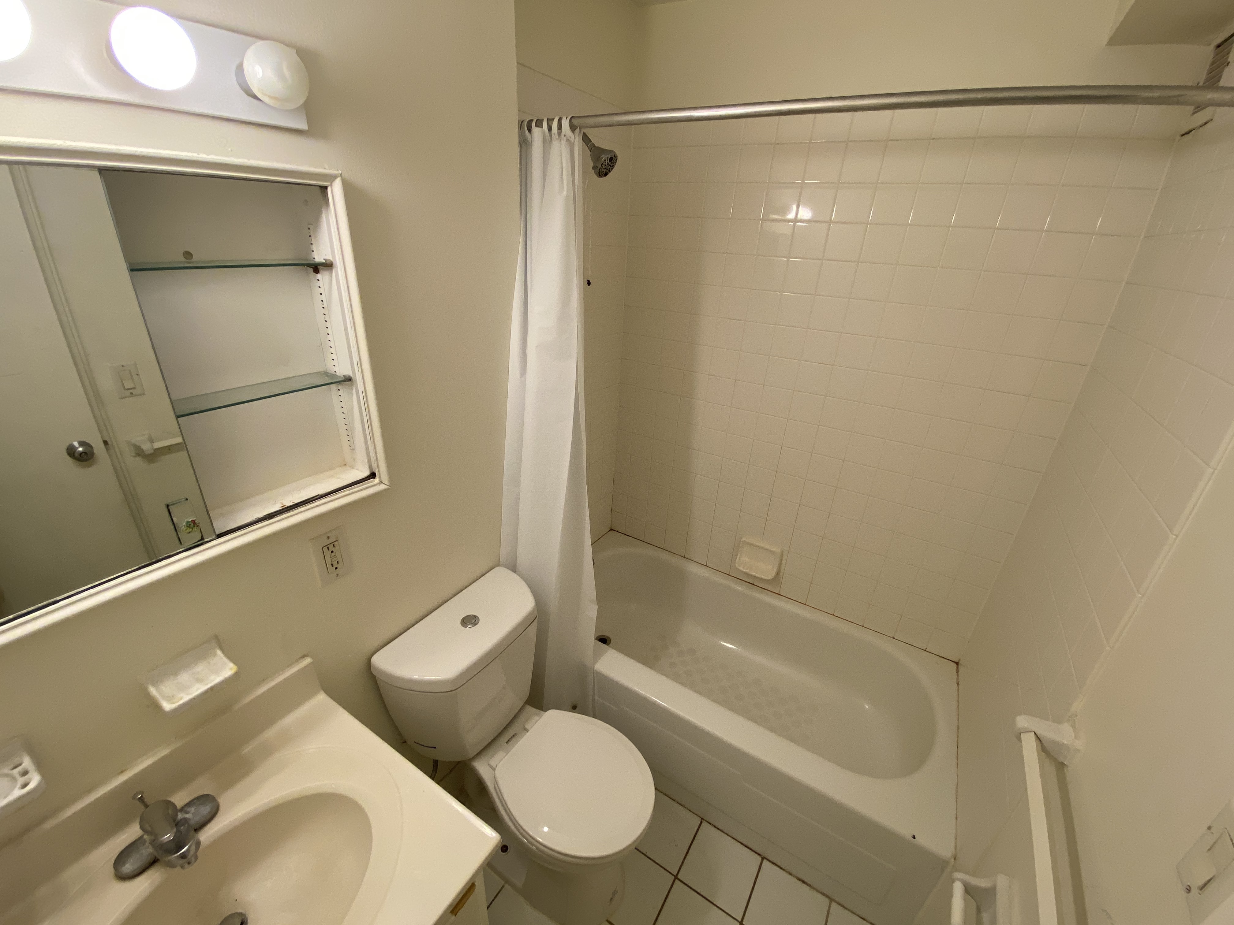 1 bed, 1 bath apartment for rent at 175 Freeman St Unit 214, Longwood — photo 7 of 7