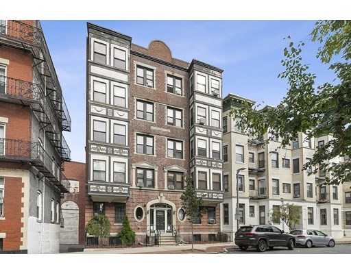1 bed, 1 bath apartment for rent at 75 Burbank St Unit 505, Fenway — photo 5 of 7