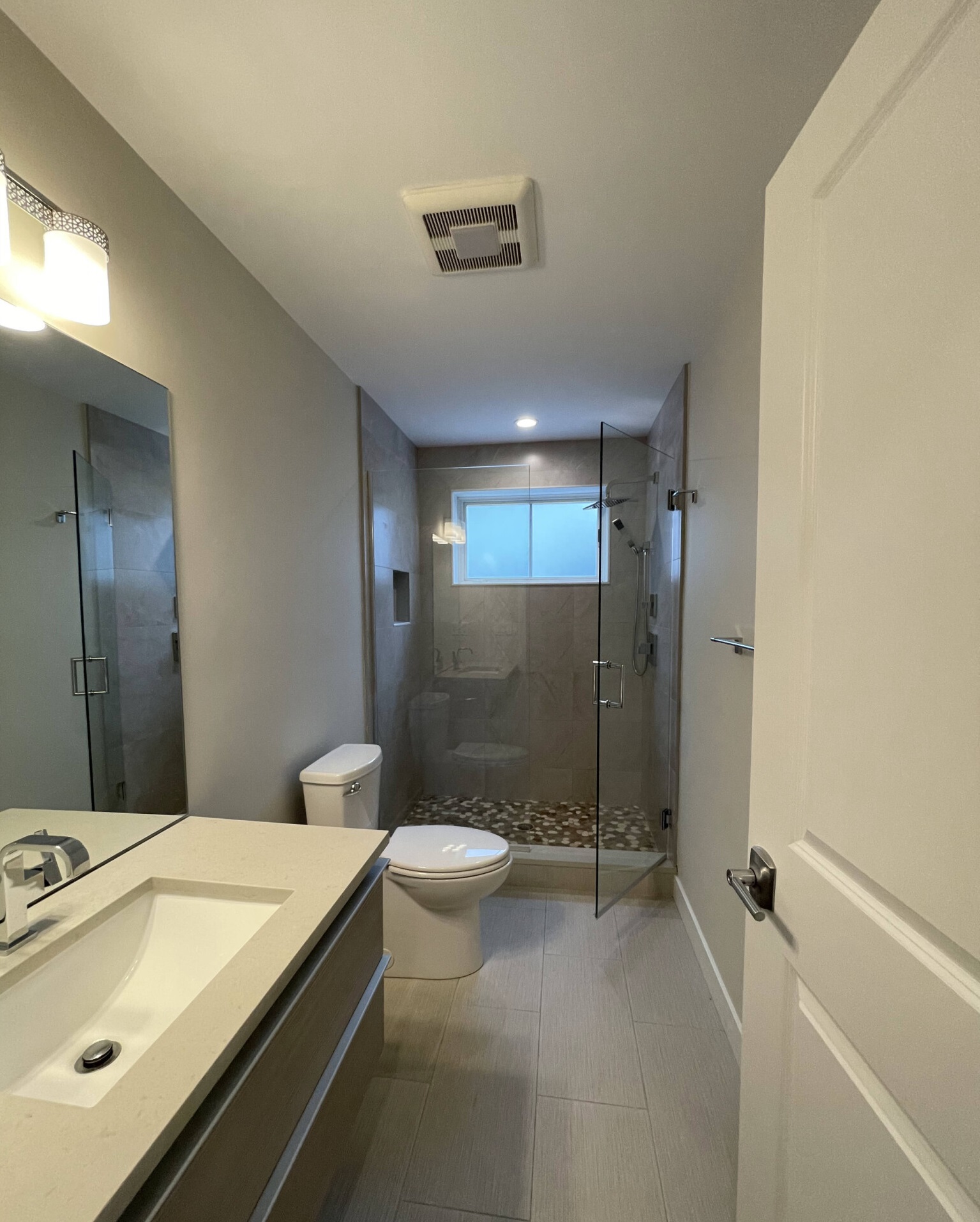 4 bed, 3.5 bath apartment for rent at 10 Emerson St Unit 1T, Ward Two — photo 7 of 11