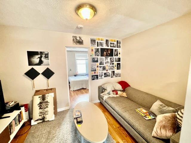 1.5 bed, 1 bath apartment for rent at 2 Baldwin Pl Unit 3R, North End — photo 7 of 21