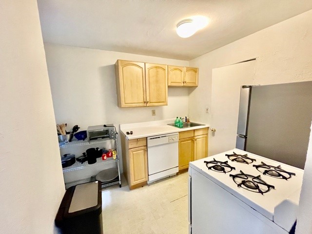 1 bed, 1 bath apartment for rent at 20 Stillman St Unit 1R, North End — photo 7 of 9