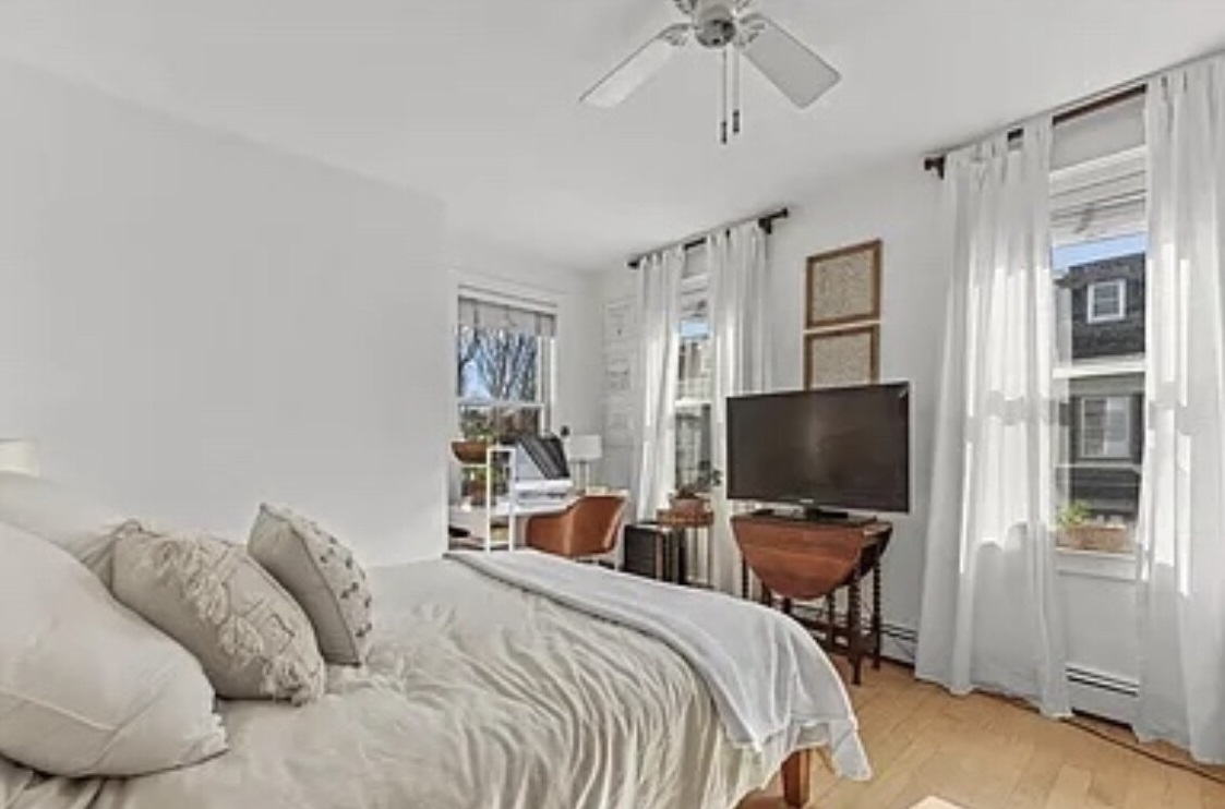 2 bed, 1 bath apartment for rent at 148 West 3rd St Unit 2, Boston — photo 7 of 11