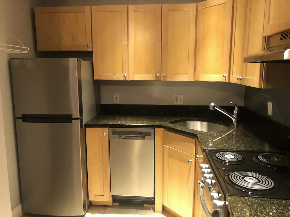 1 bed, 1 bath apartment for rent at 112 Sycamore St Unit 9, Winter Hill — photo 1 of 7