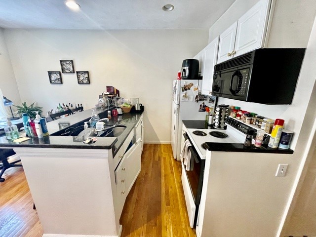 3 bed, 1 bath apartment for rent at 17 Thacher St Unit 2, North End — photo 7 of 24