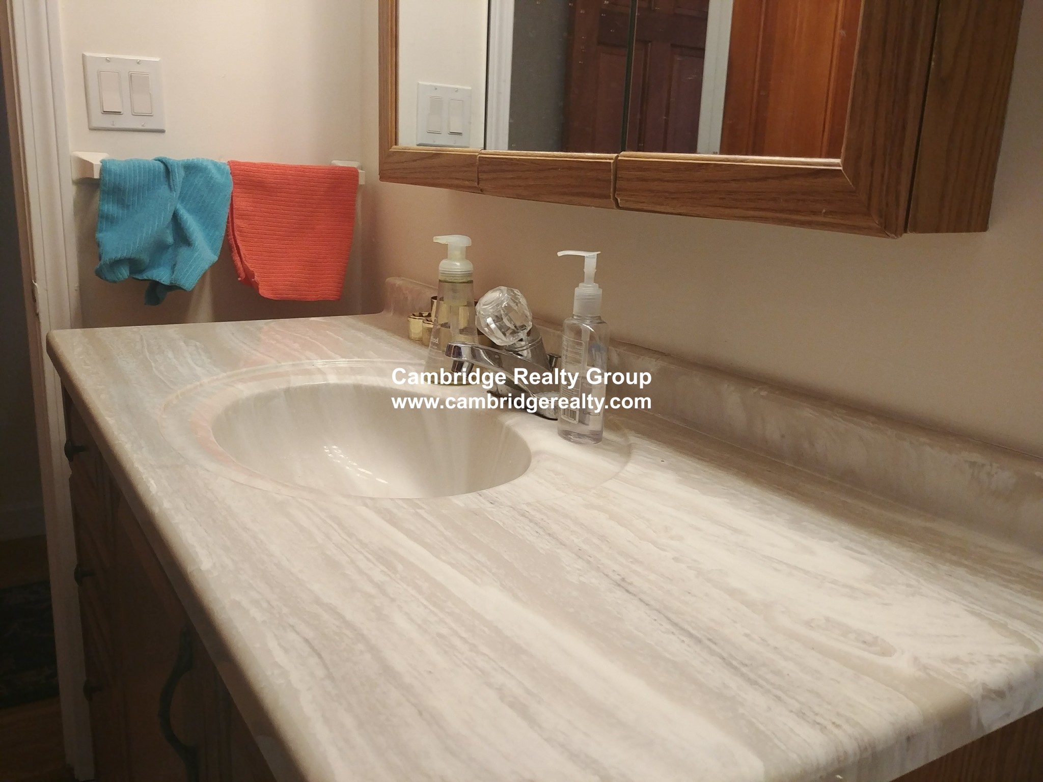 5 bed, 2 bath apartment for rent at 114 Yorktown St Unit 1, Davis Square — photo 7 of 13