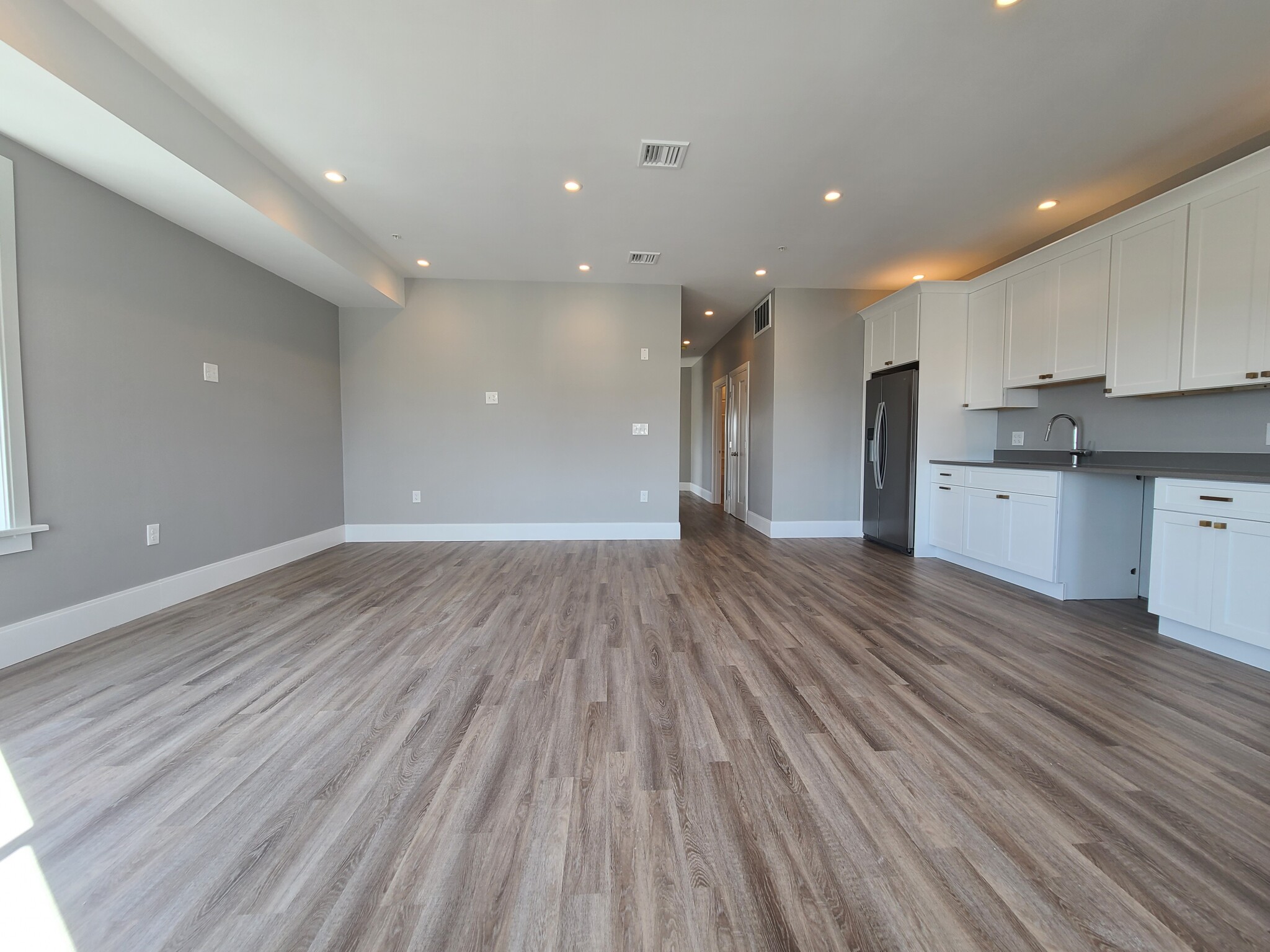 3 bed, 2 bath apartment for rent at 27 Vinton St Unit 3, South Boston — photo 7 of 33
