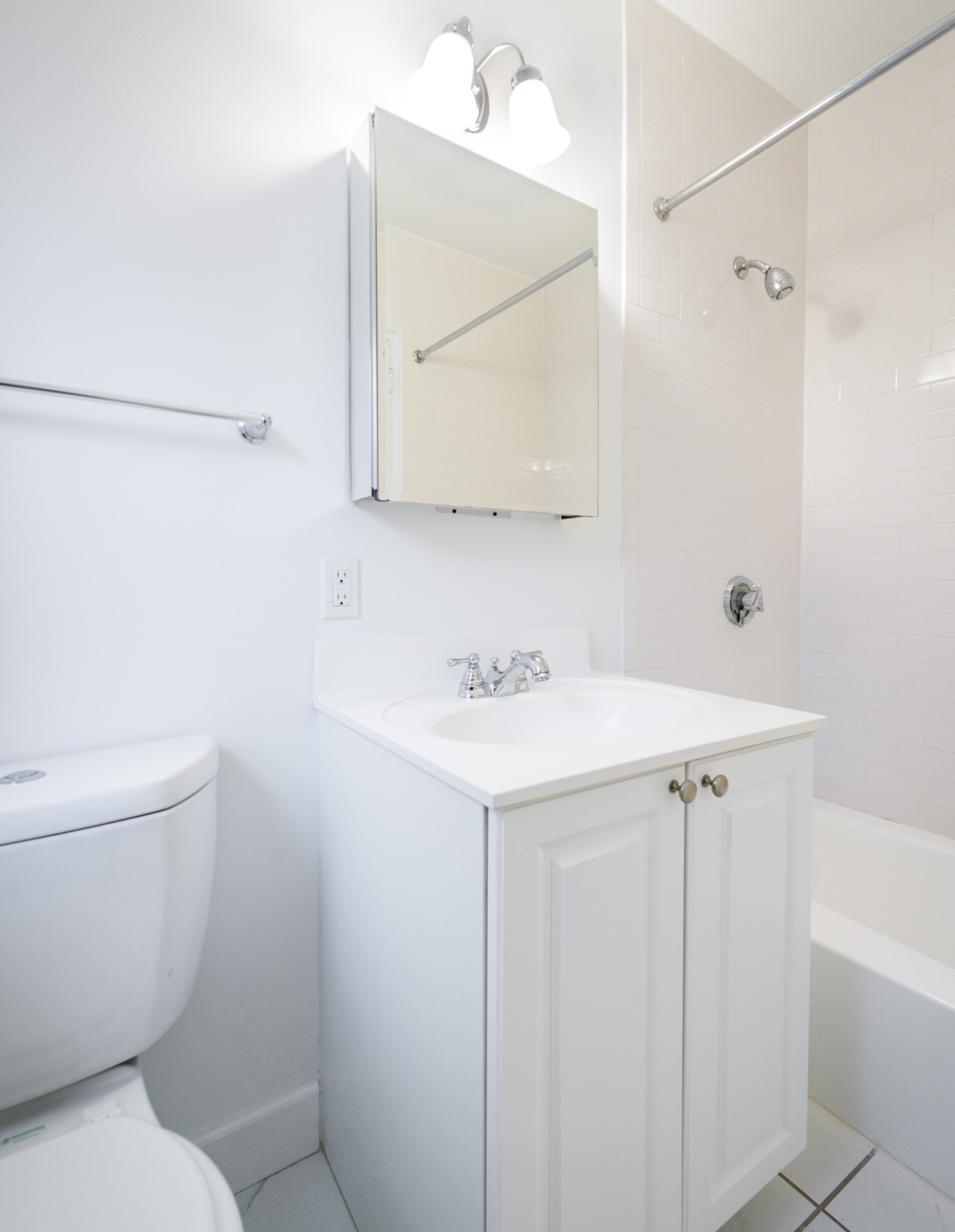 2 bed, 1.5 bath apartment for rent at 89 Thornton Rd Unit 4, Chestnut Hill — photo 7 of 7