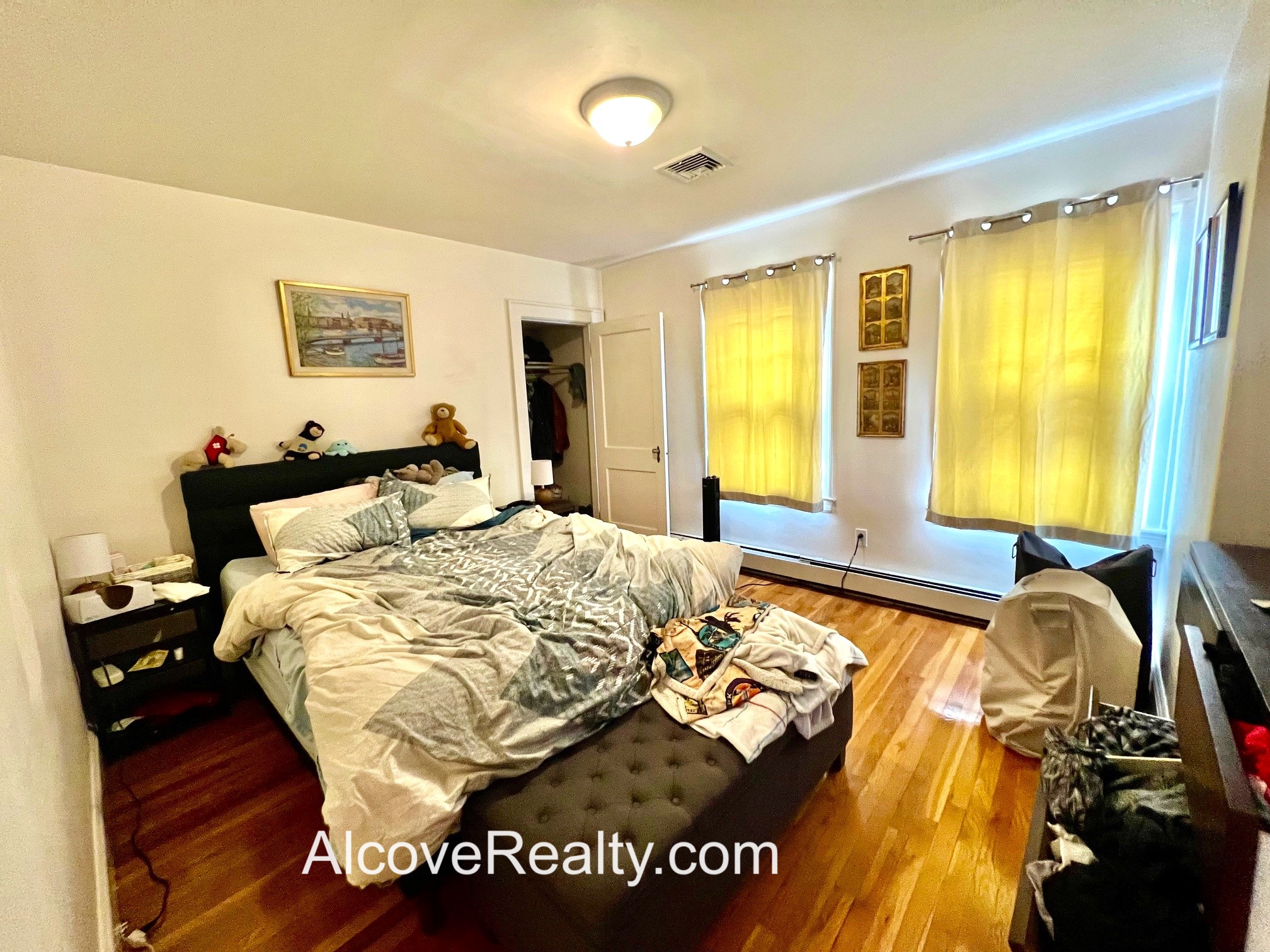 3 bed, 1 bath apartment for rent at 68 Endicott Ave Unit 1, Teele Square — photo 8 of 18