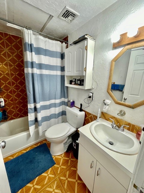 2.5 bed, 1 bath apartment for rent at 223 Endicott St Unit 4, North End — photo 7 of 16