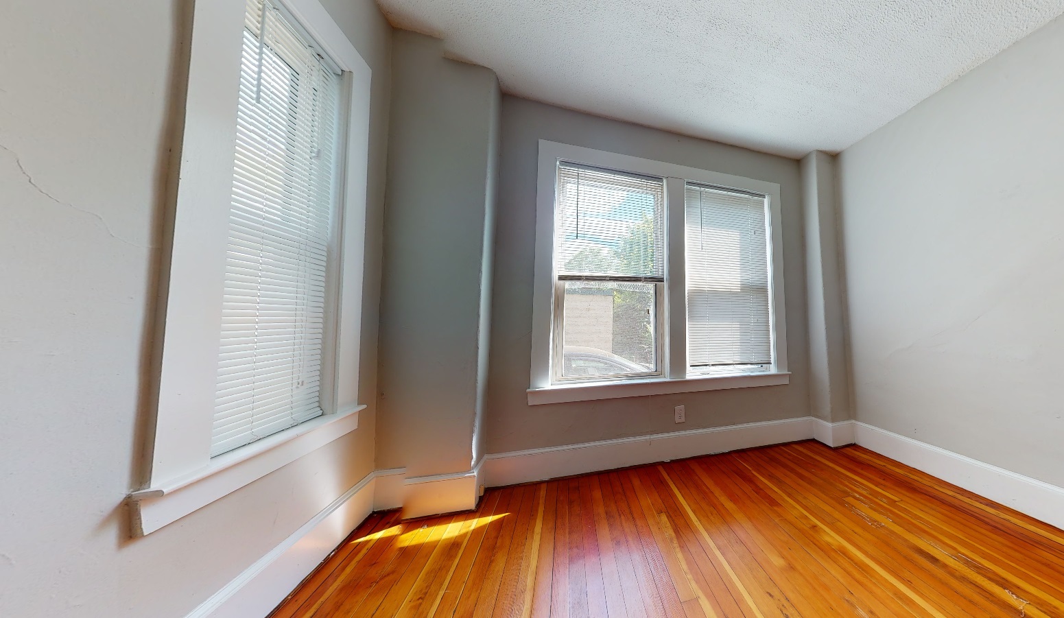 2 bed, 1 bath apartment for rent at 5 Elmer St Unit 1T, Riverside — photo 7 of 12