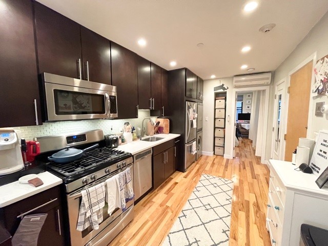 2 bed, 1 bath apartment for rent at 419 Hanover St Unit 6, North End — photo 7 of 12