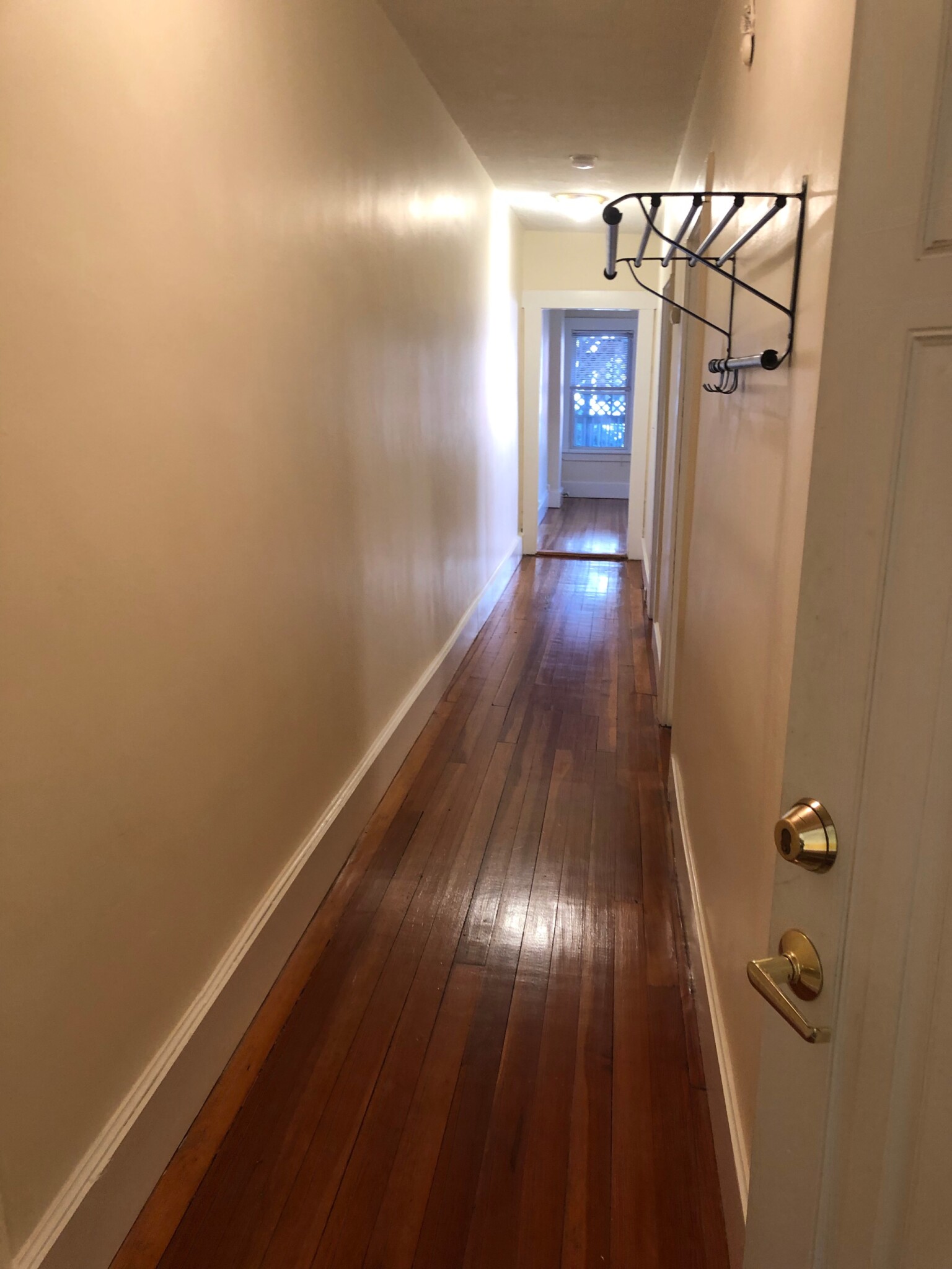 2 bed, 1 bath apartment for rent at 132 Oxford St Unit 4, Baldwin — photo 6 of 9