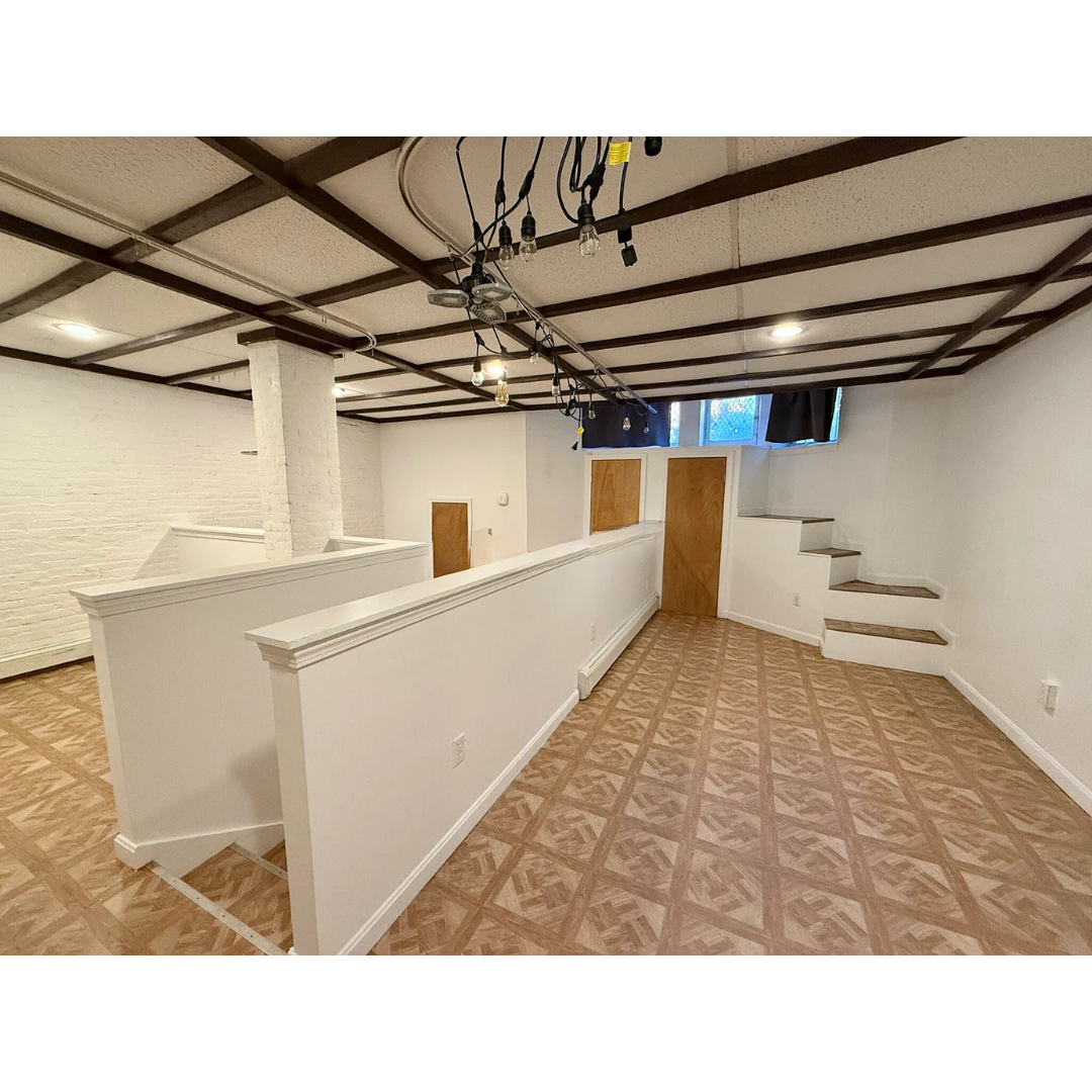 290 Newbury St, Back Bay