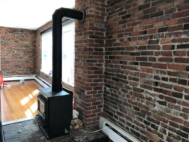 2 bed, 1.5 bath apartment for rent at 210 Derby St Unit 2L, Salem — photo 3 of 11
