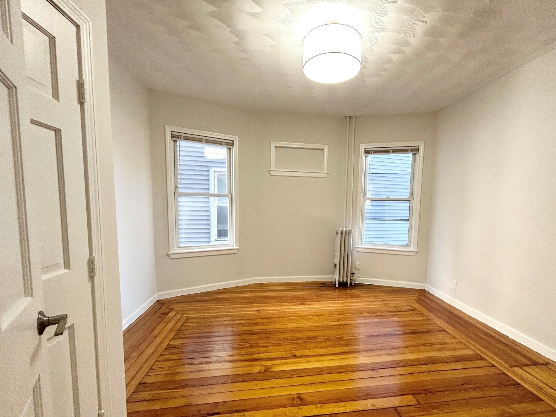 4 bed, 2 bath apartment for rent at 151 East Cottage St Unit 2, Dorchester — photo 4 of 11