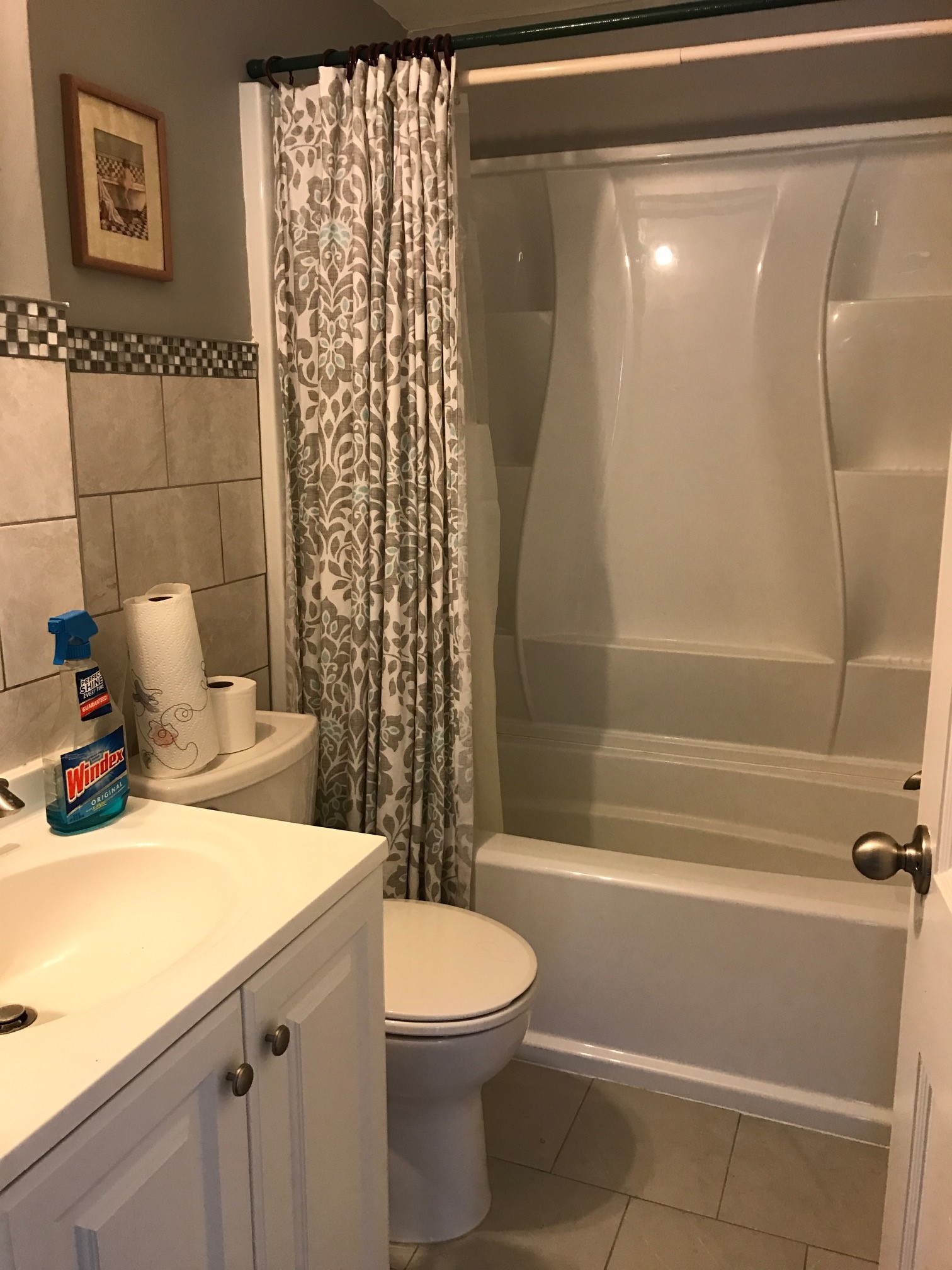 3 bed, 1 bath apartment for rent at 30 Mason St Unit 1, Salem — photo 8 of 15