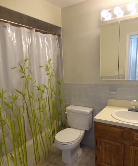 3 bed, 1 bath apartment for rent at 133 7th St Unit 3, South Boston — photo 7 of 10