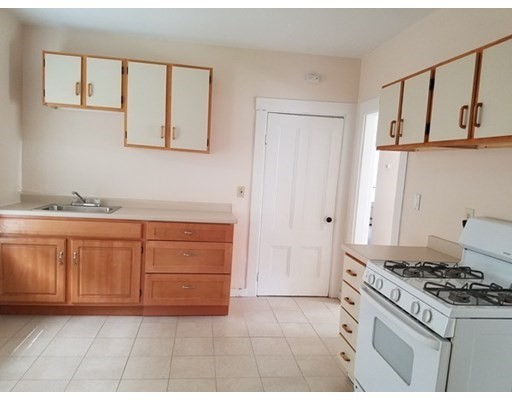 1 bed, 1 bath apartment for rent at 17 Duncan St Unit 1, Dorchester — photo 20 of 33
