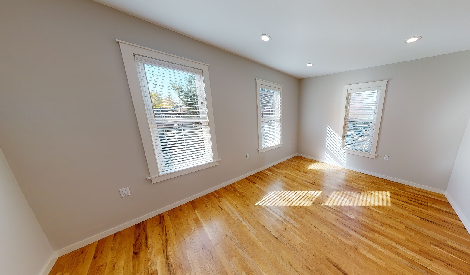 2 bed, 1 bath apartment for rent at 423 Franklin St Unit 2T, Riverside — photo 6 of 10