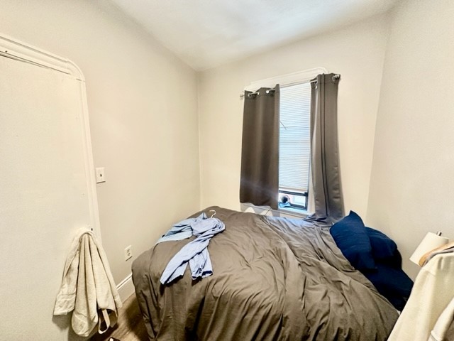 2 bed, 1 bath apartment for rent at 2612 Charter Unit 2, North End — photo 7 of 17