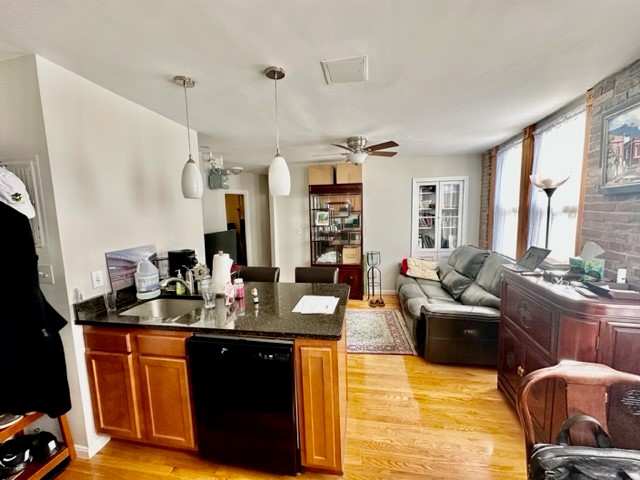 2 bed, 1 bath apartment for rent at 28 Fleet St Unit 16F, North End — photo 7 of 15