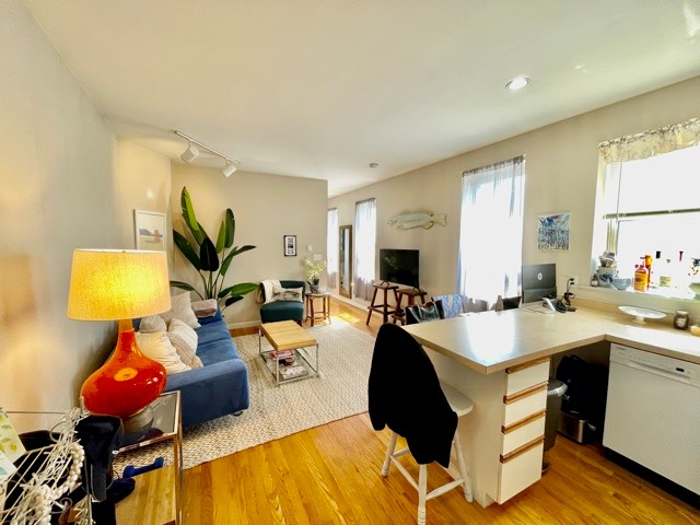 1 bed, 1 bath apartment for rent at 10 Garden Ct Unit 6, North End — photo 7 of 12