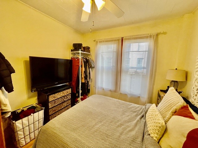 1.5 bed, 1 bath apartment for rent at 1 Unity Unit 2, North End — photo 7 of 19