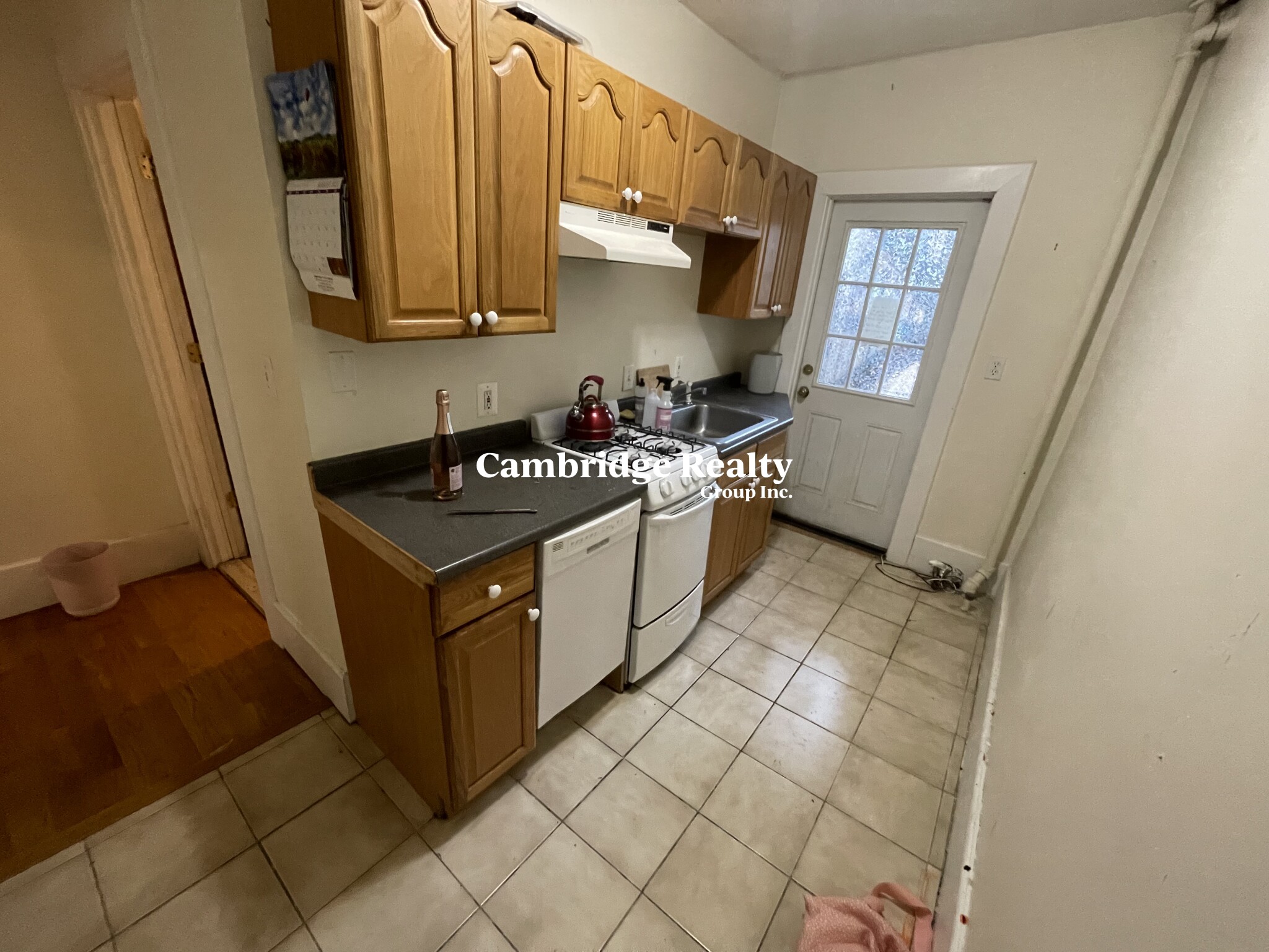 2 bed, 1 bath apartment for rent at 132 Oxford St Unit 2, Porter Square — photo 9 of 10