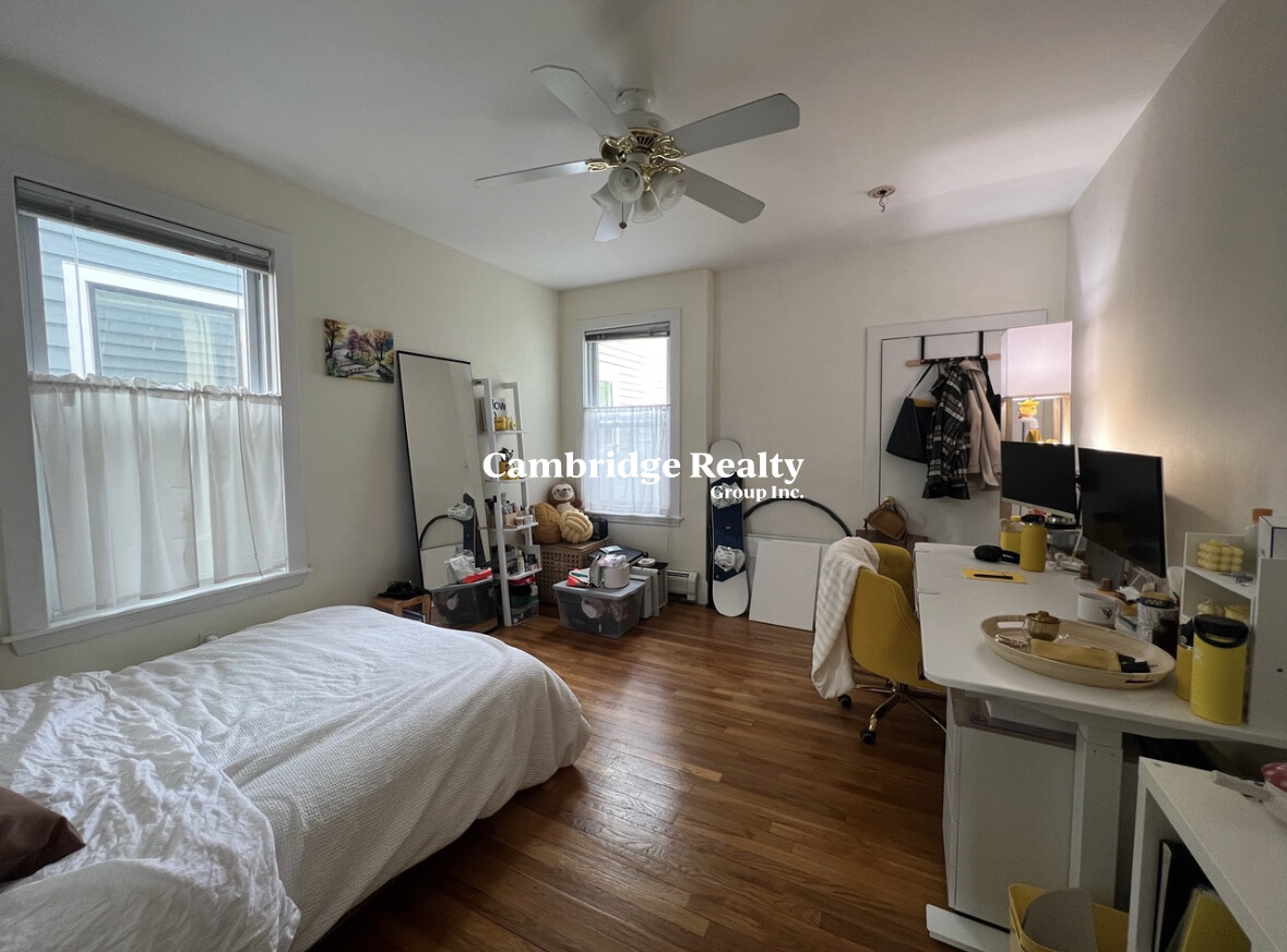 3 bed, 1 bath apartment for rent at 45 Franklin St Unit 1T, East Somerville — photo 7 of 20