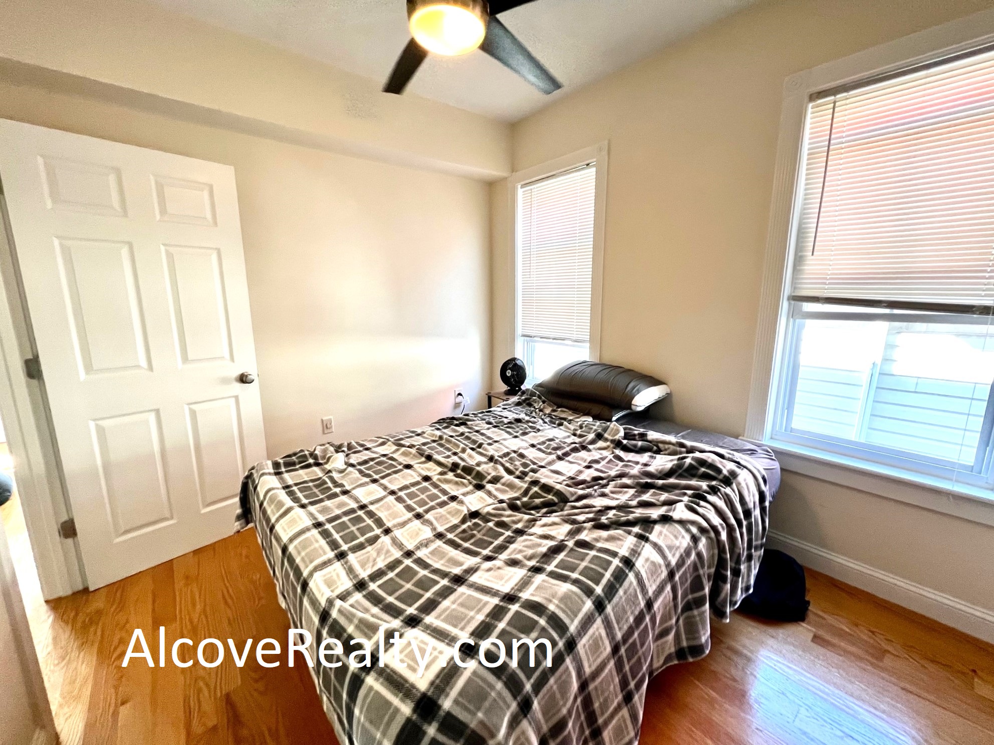 2 bed, 1 bath apartment for rent at 13 Vinal Ave Unit 3, Union Square — photo 7 of 14