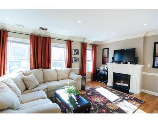 3 bed, 1.5 bath apartment for rent at 163 H St Unit 2, South Boston — photo 9 of 28