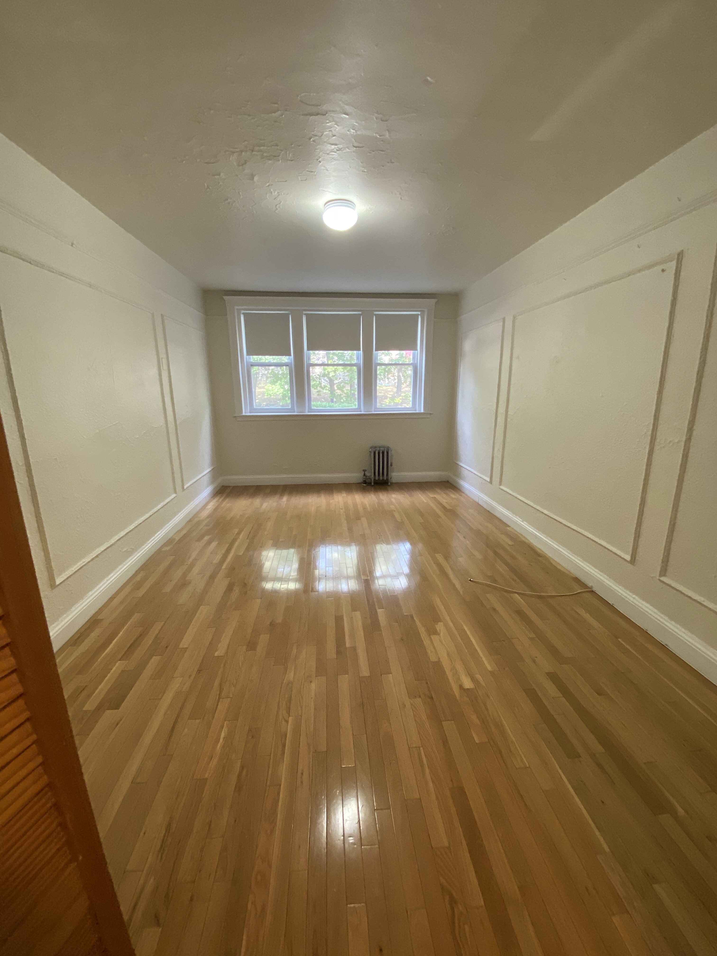 1 bed, 1 bath apartment for rent at 70 Chiswick Rd Unit 2, Brighton — photo 2 of 7