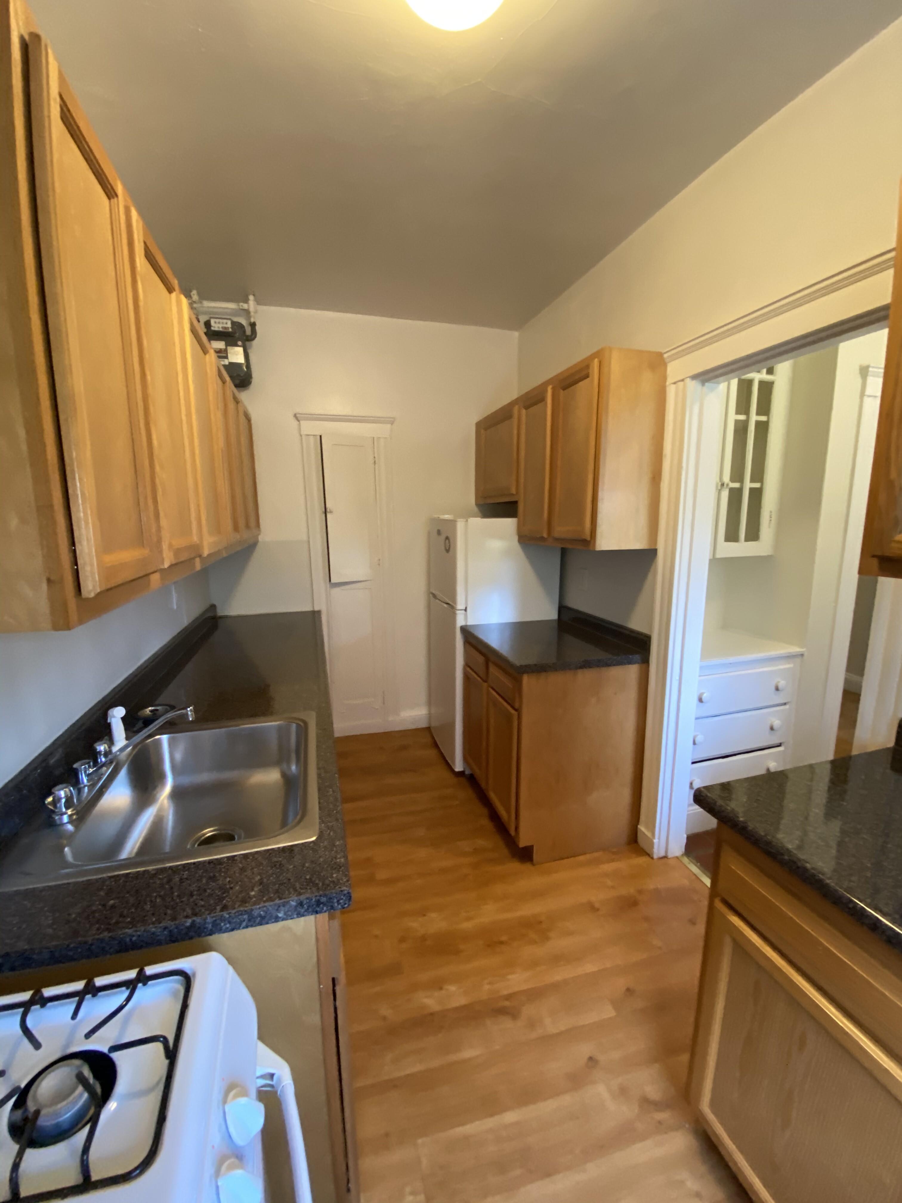 1 bed, 1 bath apartment for rent at 70 Chiswick Rd Unit 2, Brighton — photo 5 of 7