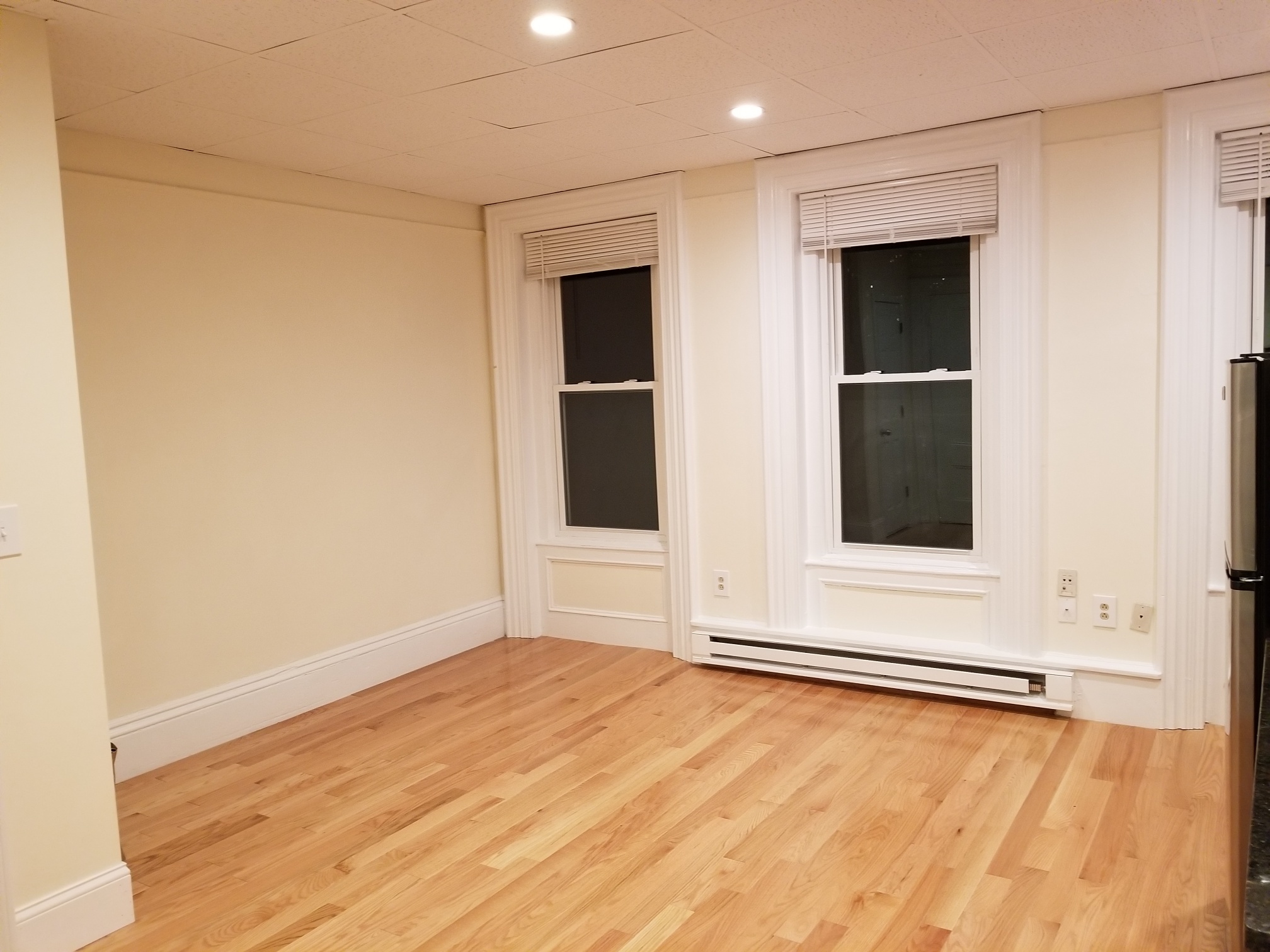 Studio bed, 1 bath apartment for rent at 70 Pinckney St Unit 6, Beacon Hill — photo 4 of 15