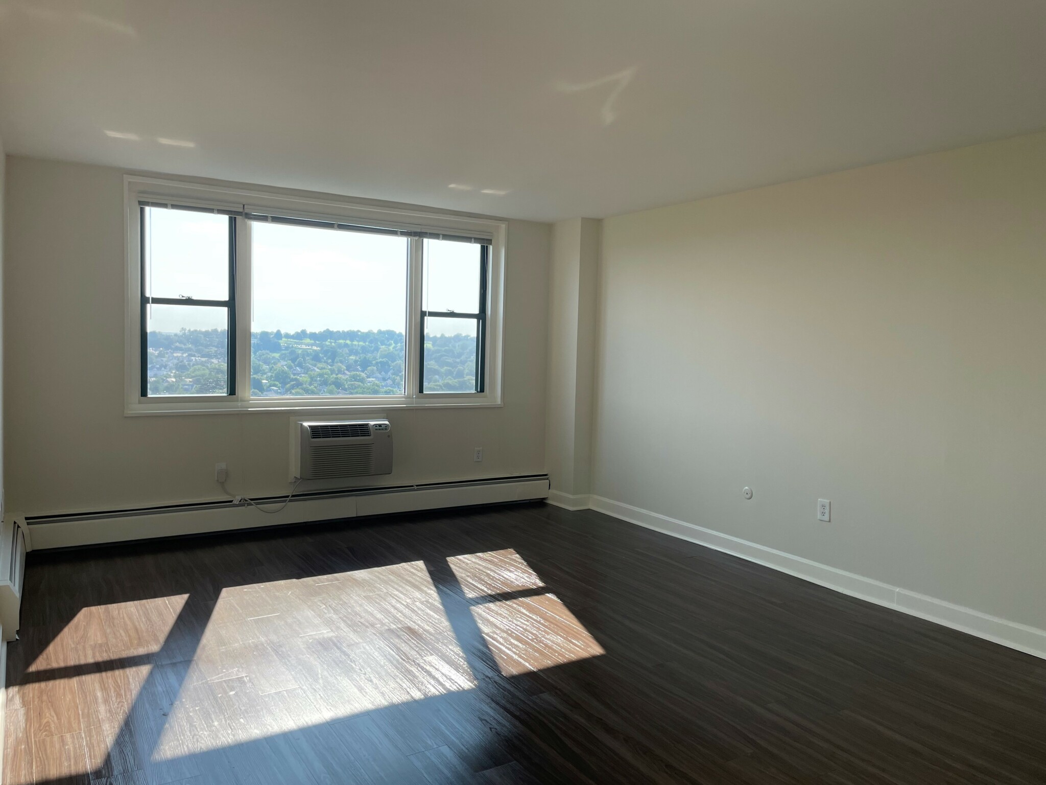 2 bed, 1 bath apartment for rent at 700 Huron Ave Unit 19K, West Cambridge — photo 1 of 7