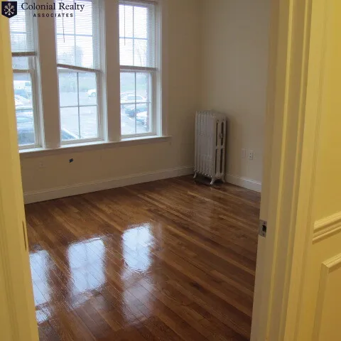 15 Glenville Ave, Allston