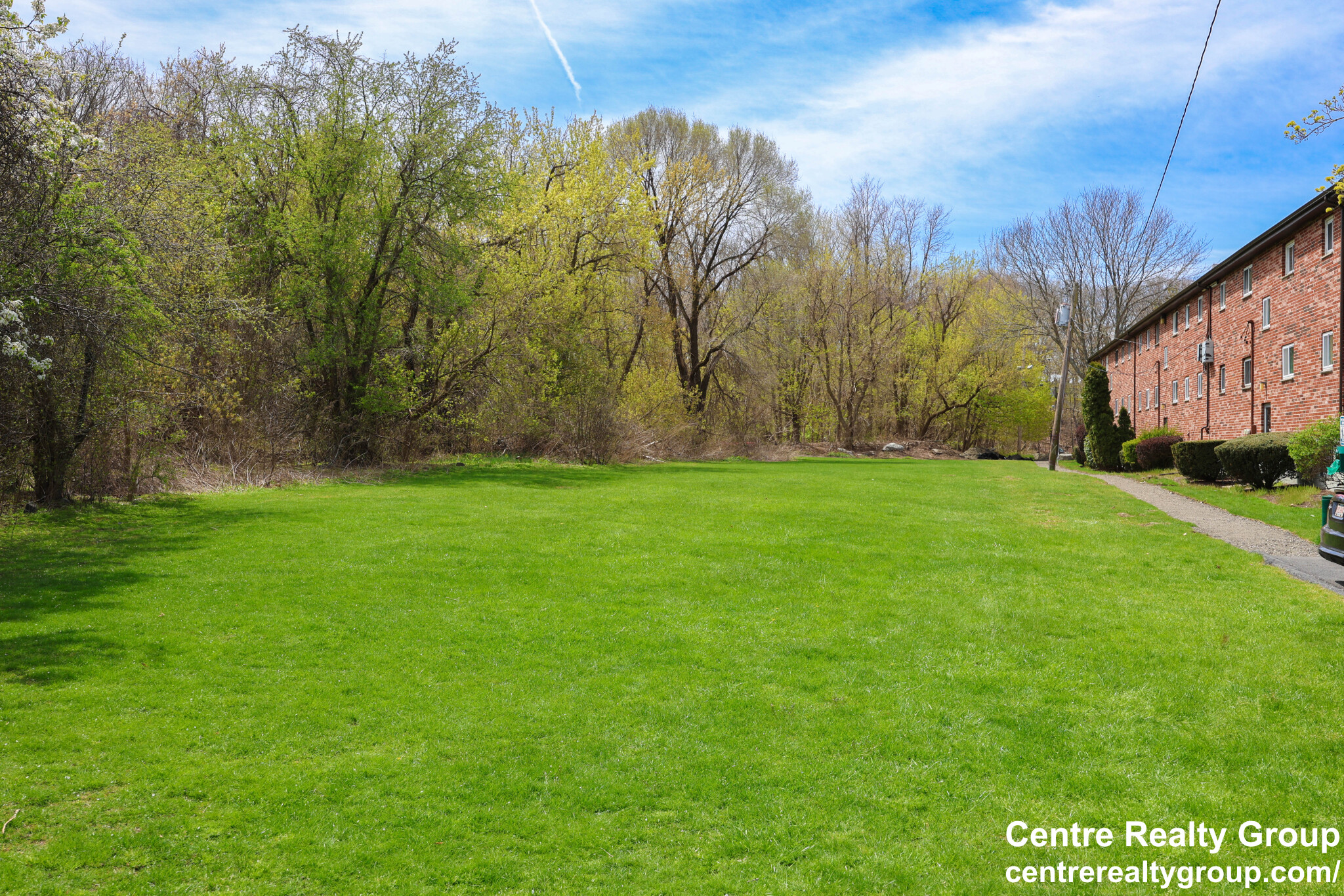 14 Bryon Rd, Chestnut Hill