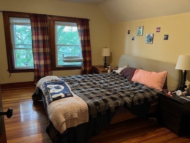 911 Broadway, Davis Square