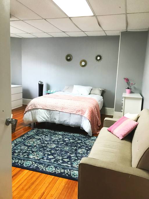 879 Beacon St, Fenway