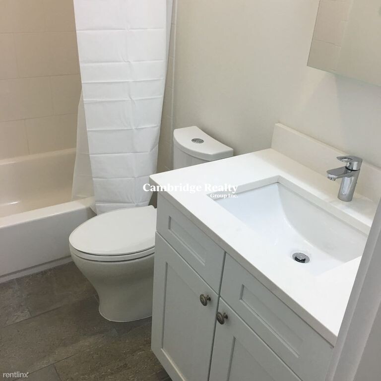 88 Gilman St, Winter Hill