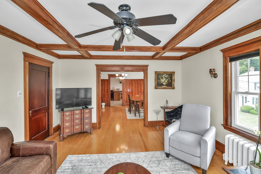 404 Mount Auburn, Watertown