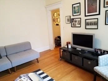 8 Garrison St, Back Bay