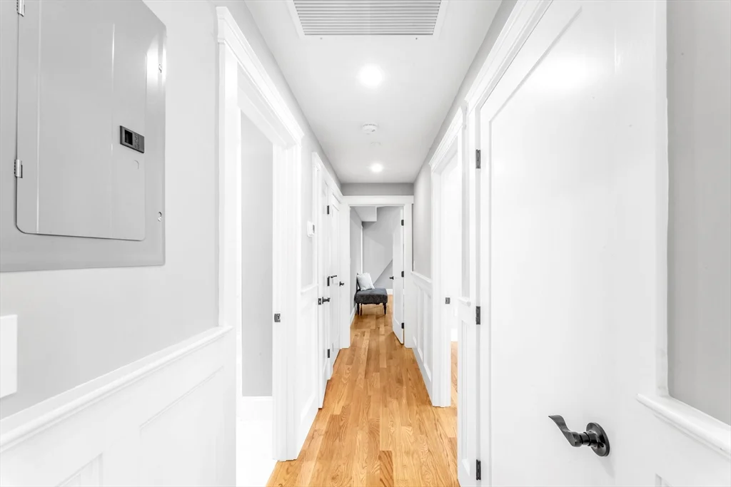 31 Woodlawn, Jamaica Plain