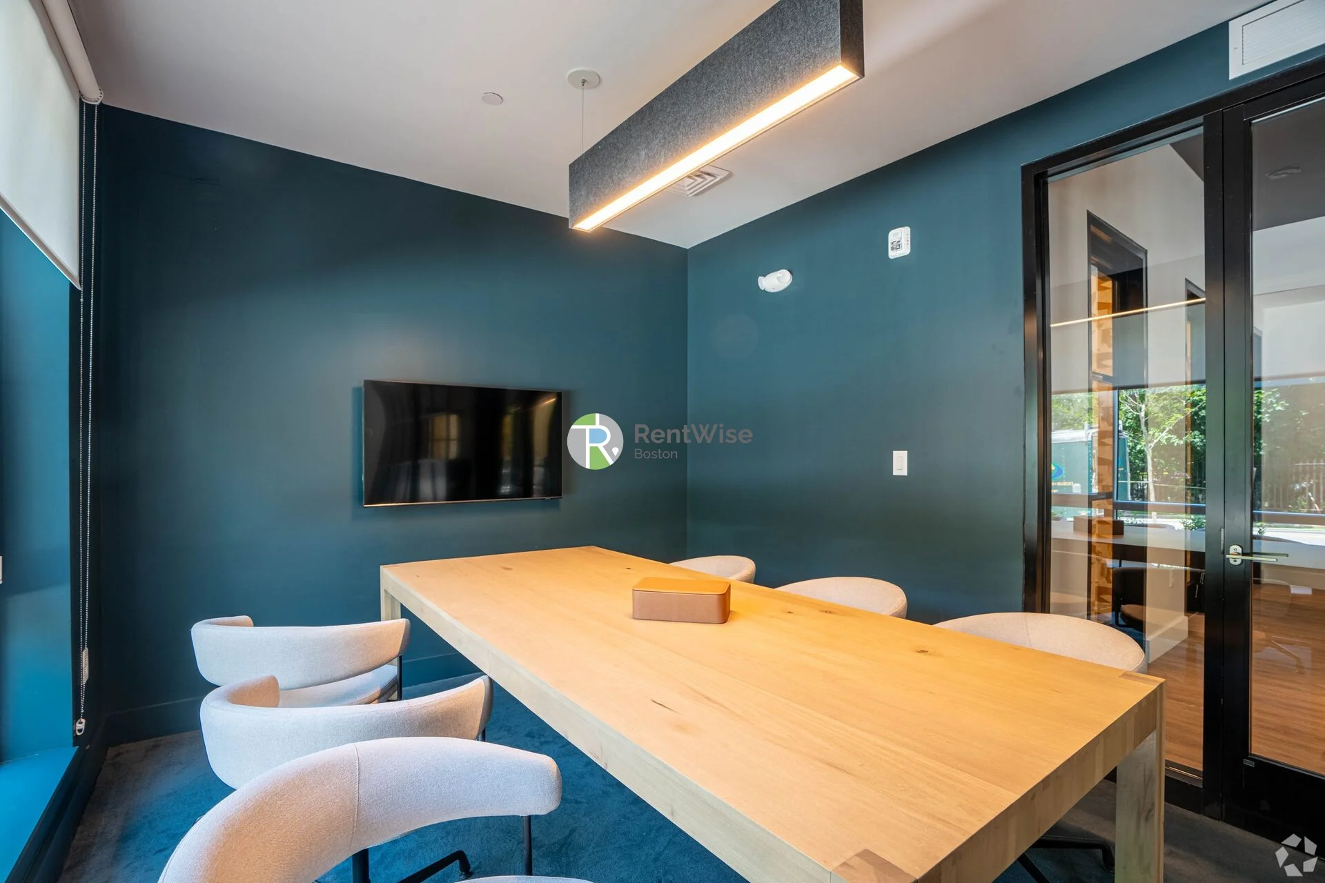 289 Walk Hill St, Roslindale