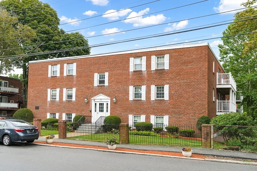 276 Albion St, Wakefield