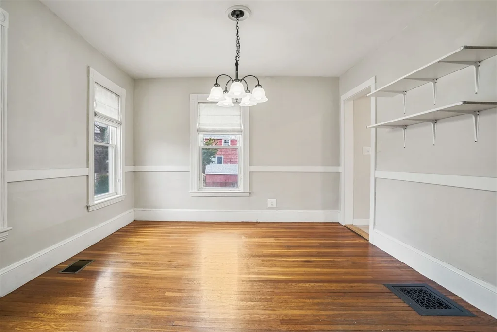 16 Gordon St, Malden