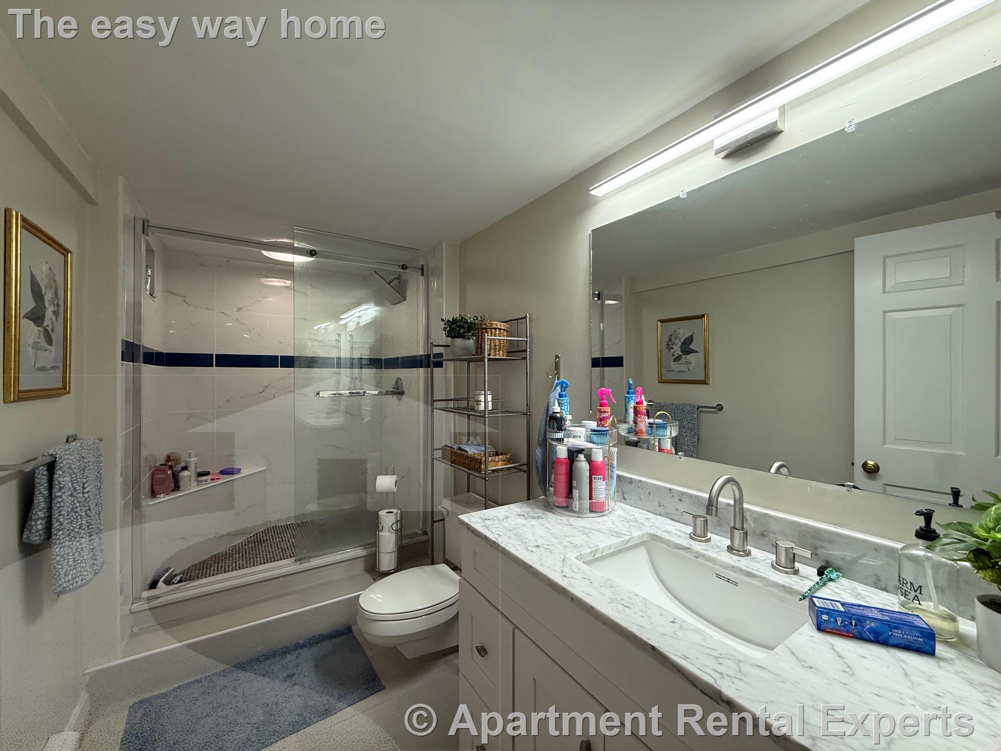 241 West 5th St, Addison-Orange