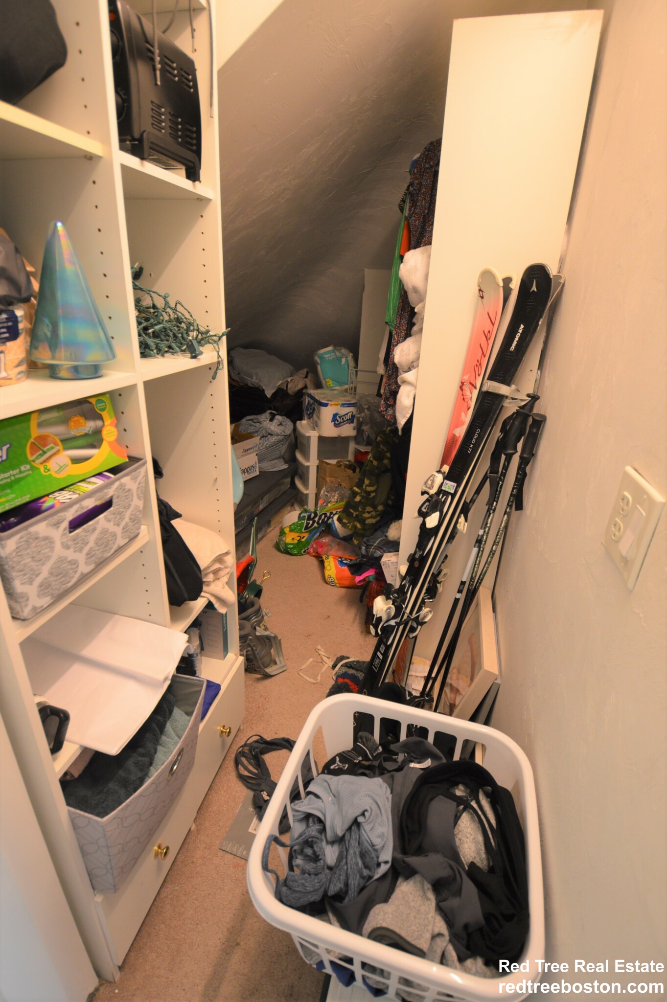 14 Breck Ave, Oak Square