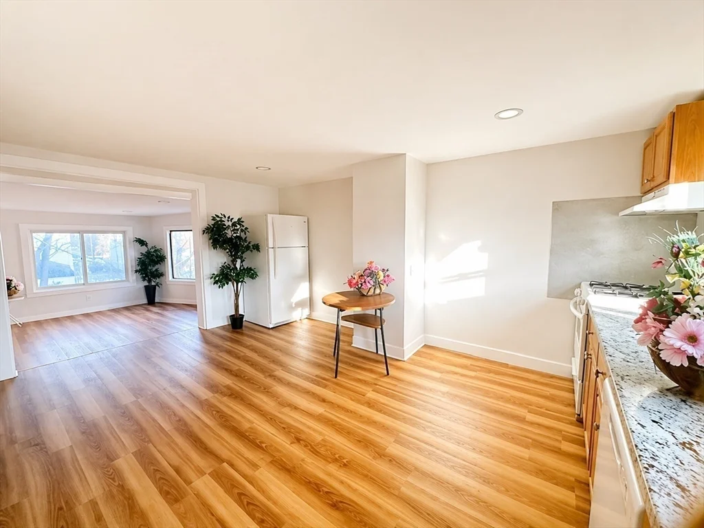 8 Ralph Piteri Ter, Watertown